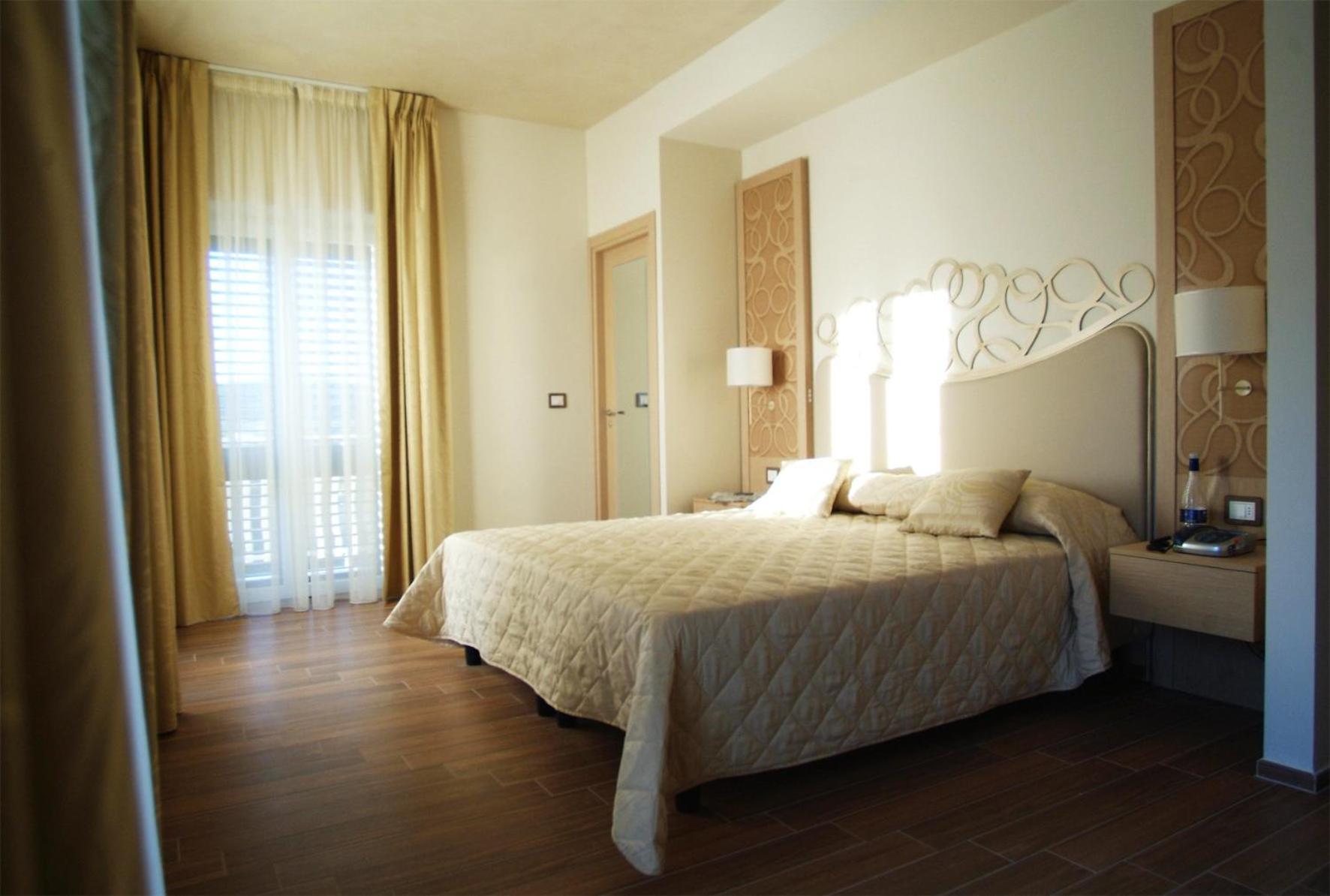 Hotel Duchessa Della Sila San Giovanni in Fiore Eksteriør bilde